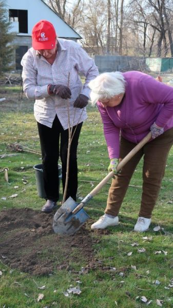 CELEBRATE-ARBOR-DAY0007